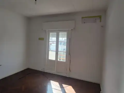 PH en Planta Alta de 3 Ambientes + Patio y Balcón