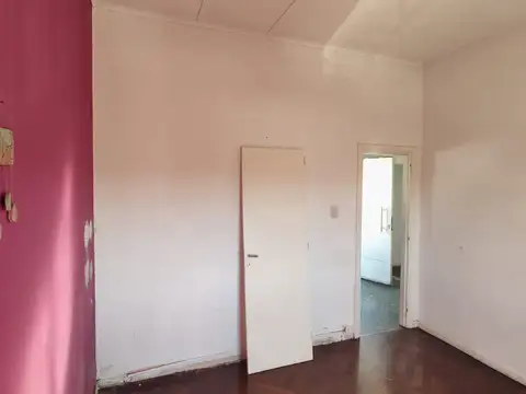 Depto Tipo Casa en Alquiler en Sarandi, $ 450.000