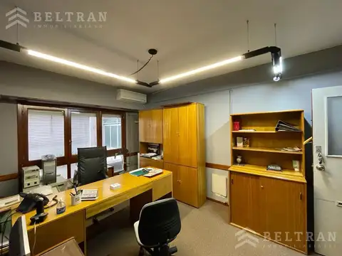 Oficina en Venta al Este