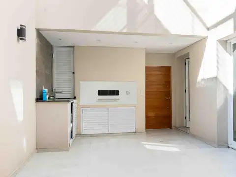 Depto Tipo Casa en Venta de 4 ambientes