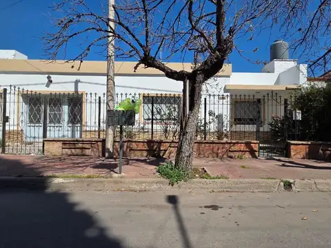 Casa En Venta En Barrio Villa Cabrera - Apto Credito