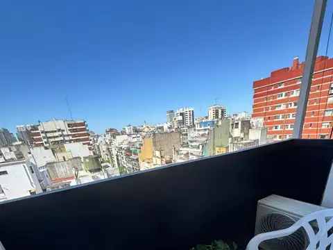 Alquilo Temporario en Palermo. Amplio Departamento de 2 Ambientes con Balcón. Para 2 Personas.