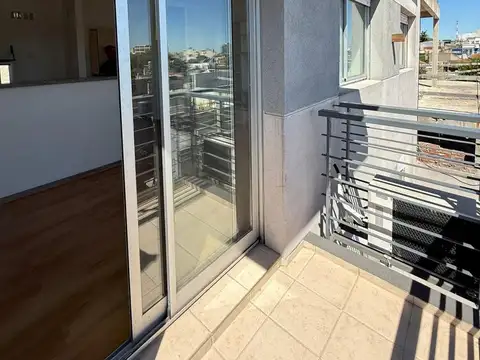 Departamento en Alquiler con 1 cocheras