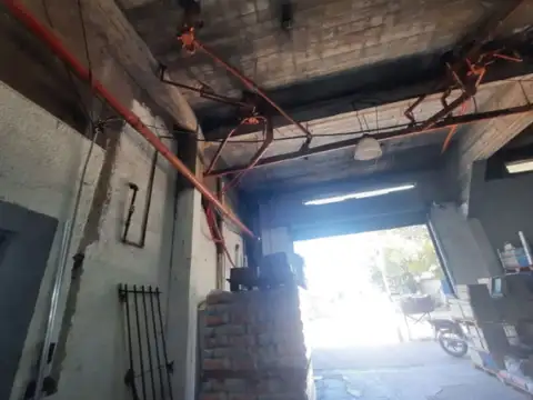 Av. Pte. Arturo Umberto Illia 6200