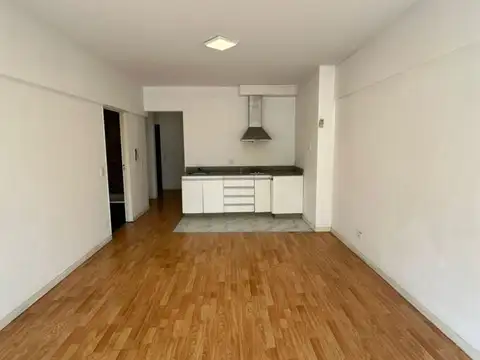 Departamento en Alquiler en Floresta, $ 500.000