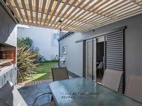 CASA EN VENTA EN VILLA CASTELLS, GONNET