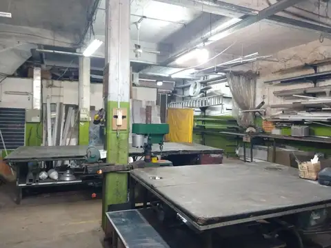 Galpon en Venta en Floresta Sur, USD 215.000