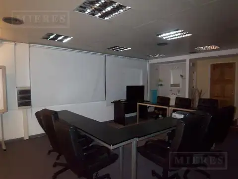 Piso de Oficinas de 1000 m2 a la venta con Rta. en excelente edifcio en San Isidro