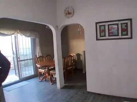 Depto Tipo Casa en Venta de 4 ambientes