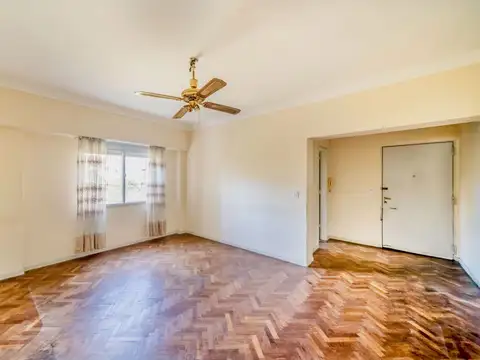 3 ambientes con balcón en venta en Parque Chacabuco