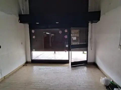 Local en Alquiler en Jose Clemente Paz, $ 2.200.000