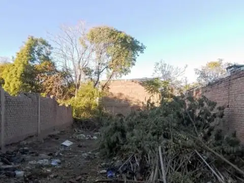 Terreno en Venta 10  mts Fondo