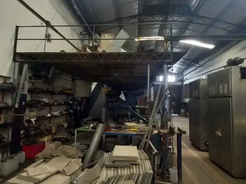 Espectacular galpón de 500mts en Villa Martelli