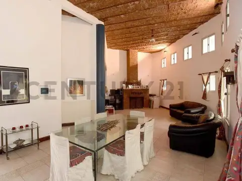 Casa en Venta con 1 cochera