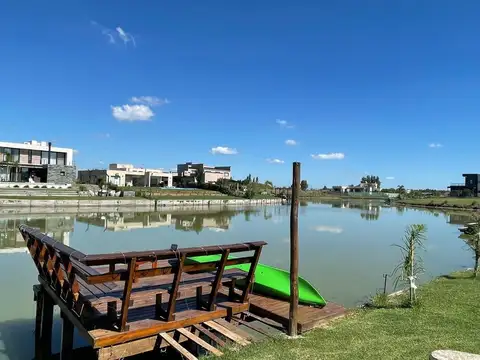 VENTA .CASA A LA LAGUNA . SAN SEBASTIAN .Area 9