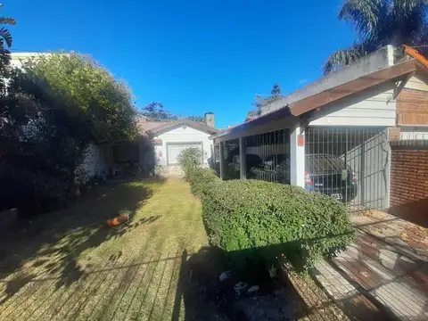 Casa  en Venta ubicado en Castelar, Morón, G.B.A. Zona Oeste - AMA0097_LP545166_8
