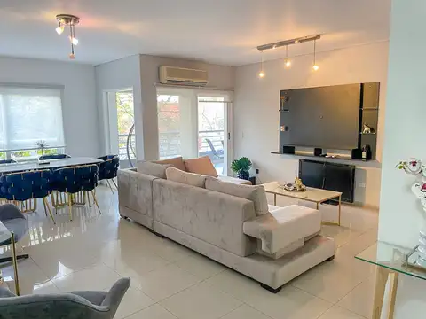 Departamento 4 ambientes con 2 baños