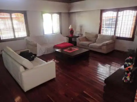 Casa En Venta En Quilmes Oeste