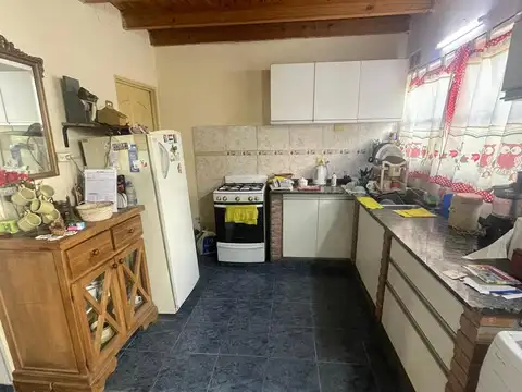 Depto Tipo Casa 4 ambientes con 2 baños