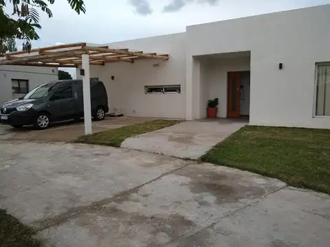 Av. Bartolome Mitre 800