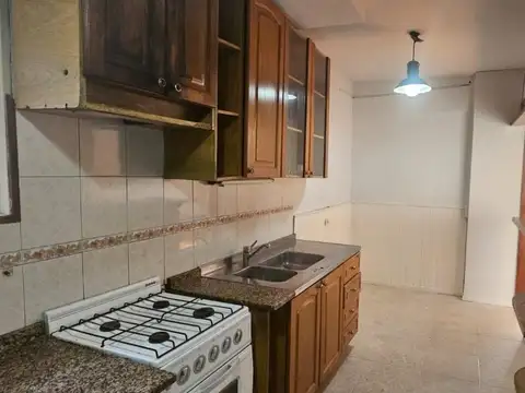 Venta de Departamento apto crédito de 4 ambientes en Villa Celina