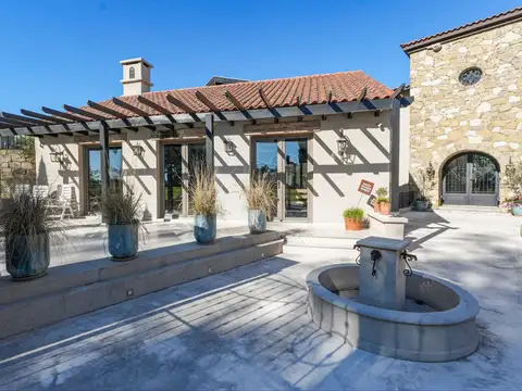 Casa Venta 8 Ambientes Saint Thomas Villa Italiana