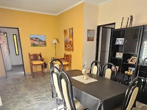 Casa en Venta en Castelar, USD 135.000