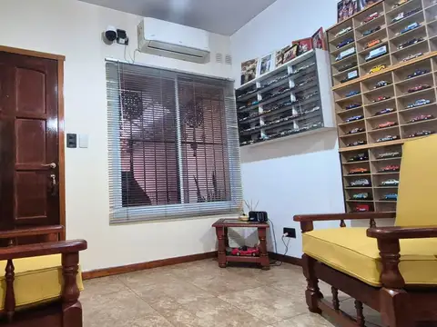 Depto Tipo Casa 3 ambientes con 2 baños