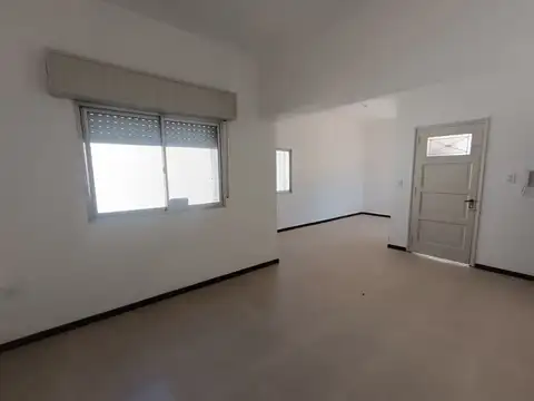 Depto Tipo Casa 4 ambientes con 1 baño