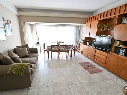 Semipiso de 3 dormitorios en calle Belgrano