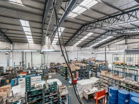 VENTA GALPON EL TRIANGULO 2900 METROS ZONIF. INDUS