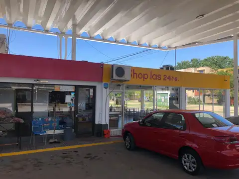 Estación de Servicios en Venta con Bar/Minimarket