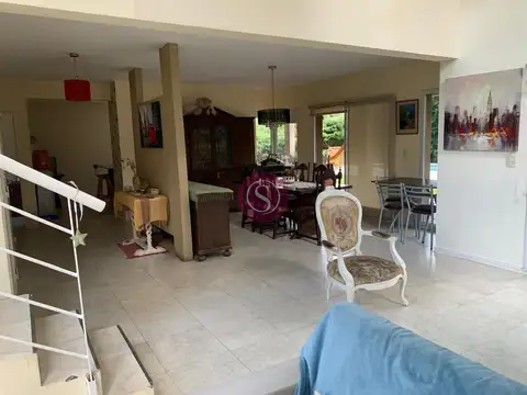 Casa en Venta en Loma Verde, USD 218.000