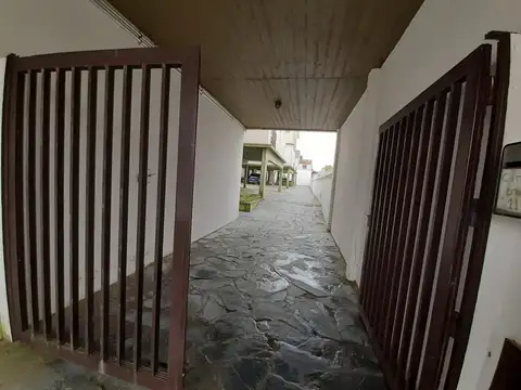 57 n° 141 Dto. 8 (REF.120419)