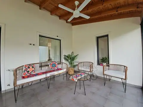 Casa en Venta al Oeste