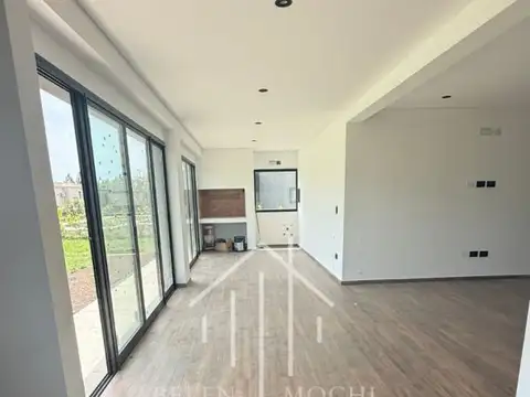 Casa en Alquiler al Norte