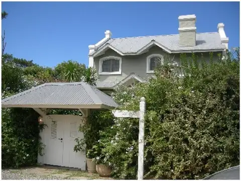 Casa en Alquiler Temporal en Punta del Este, USD 72.000