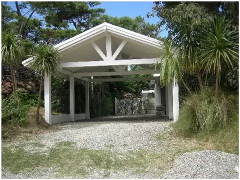 Casa 7 ambientes con 4 baños