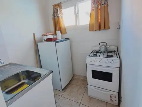 Los Olivares e/ Las Azaleas y Los Almendro