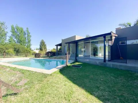 Casa - Puerto Roldán