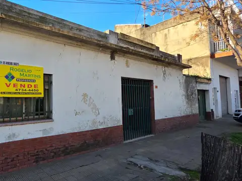 CASA 5 AMB COCHERA PATIO Y TERRAZA.