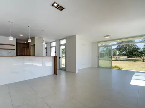 Casa en Venta al Oeste