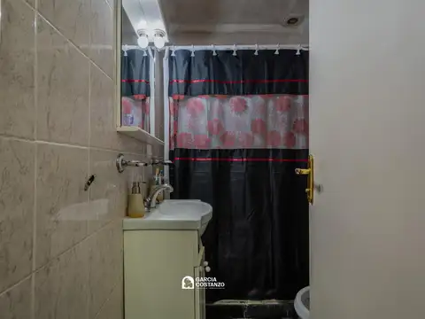 Depto Tipo Casa en Venta 40 años