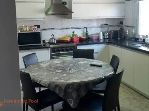 Casa en  VENTA ROLDAN