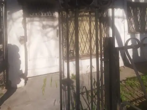 Avenida Eva Duarte de Perón 1300