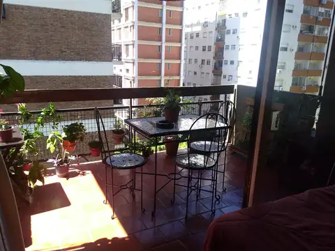 Albarellos 1000, Piso 6