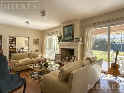 Casa en Venta en Los Laureles, USD 500.000