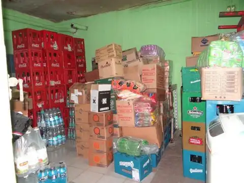 Local A La Via Publica