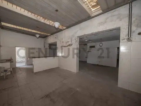 J. E  URIBURU 500, Piso 0