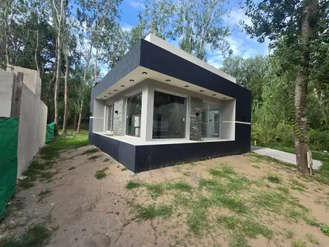 Casa 3 ambientes con 2 baños